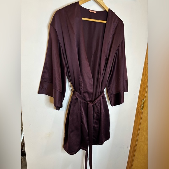 ThirdLove Deep Plum Kimono Style Satin Robe Short Length - Picture 5 of 6